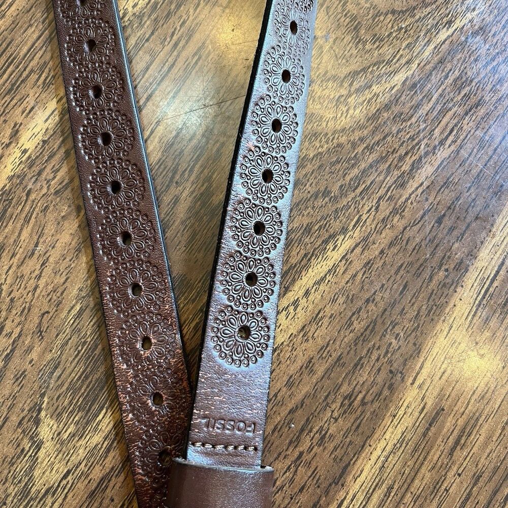 FOSSIL BROWN TOOLED LEATHER SINGLE PRONG/BRASS BUCKLE WOMENS LEATHER BELT:M - Picture 7 of 8